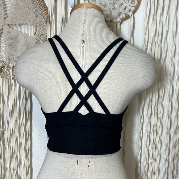 Lululemon Energy Bra Long Line Texture in Black Size 10 - Picture 4 of 10